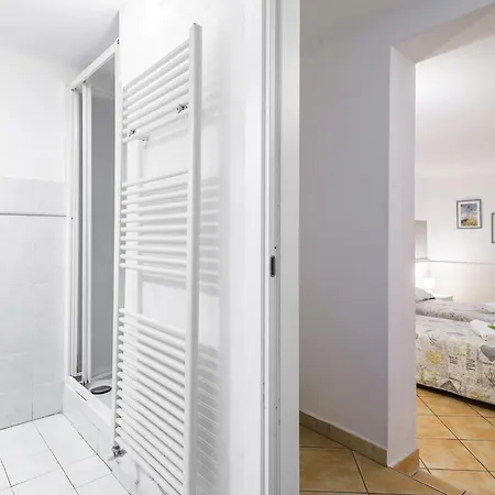 Anna With Terrace For 6 Guests Apartment *