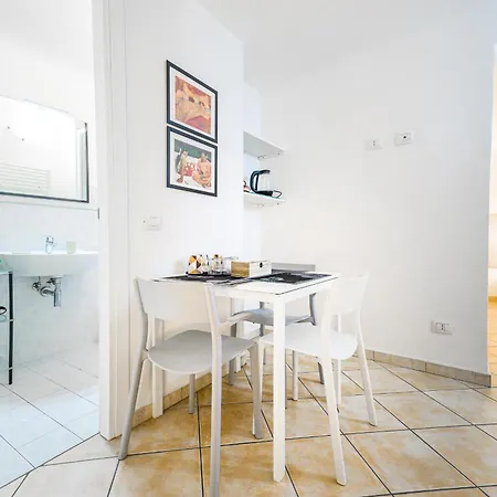 Apartment Anna With Terrace For 6 Guests La Spezia