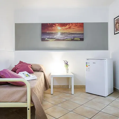 Anna With Terrace For 6 Guests Apartment *