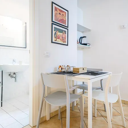 Anna With Terrace For 6 Guests