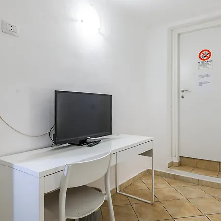 Apartment Anna With Terrace For 6 Guests La Spezia