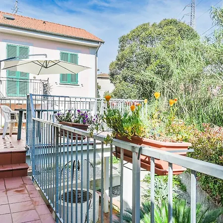 Anna With Terrace For 6 Guests *