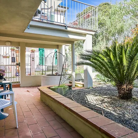 Anna With Terrace For 6 Guests Apartment *